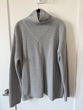 Modern Citizen Light Gray Ribbed Turtleneck Sweater